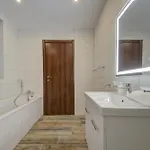 Apartment Modern In Centre Walk To Seafront, Wifi & Ac Sliema