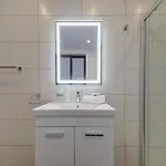 Apartment Modern In Centre Walk To Seafront, Wifi & Ac