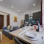 Modern In Centre Walk To Seafront, Wifi & Ac Apartment Sliema