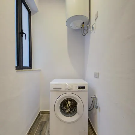 Modern In Centre Walk To Seafront, Wifi & Ac Daire