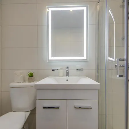 Modern In Centre Walk To Seafront, Wifi & Ac Sliema