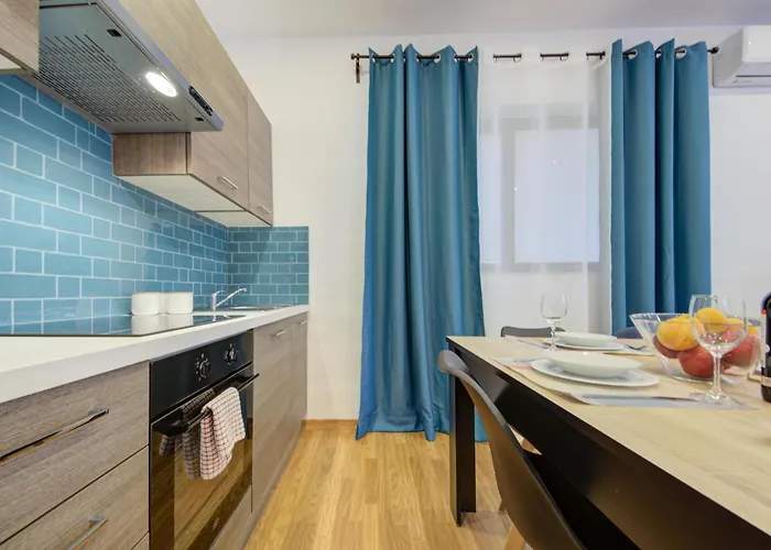 Centre By Shortletsmalta * Sliema