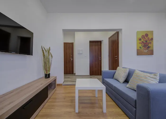 Centre By Shortletsmalta * Sliema