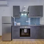 Modern In Centre Walk To Seafront, Wifi & Ac Апартаменты Слима