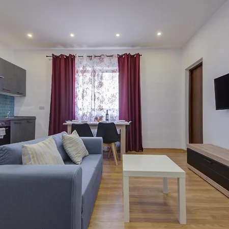 Centre By Shortletsmalta * Слима