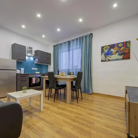 Centre By Shortletsmalta *