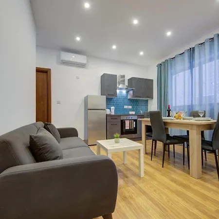 Centre By Shortletsmalta Апартаменты *