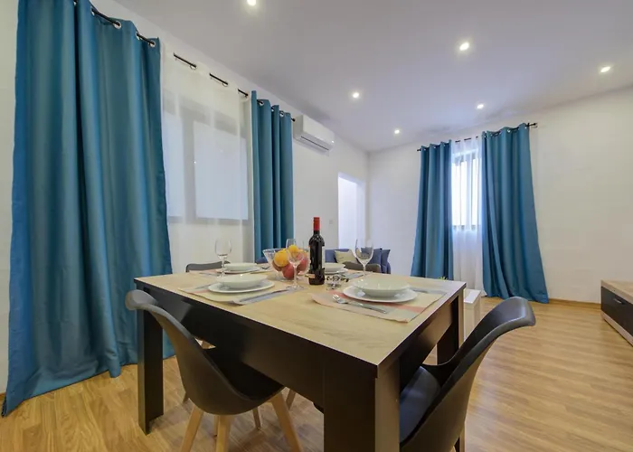 Centre By Shortletsmalta Apartament Sliema
