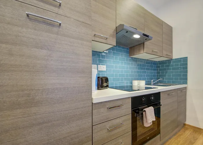 Apartament Centre By Shortletsmalta