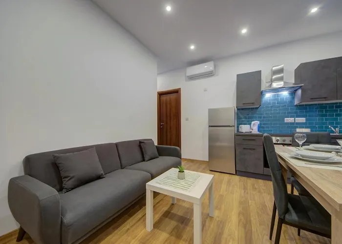 Centre By Shortletsmalta * Sliema