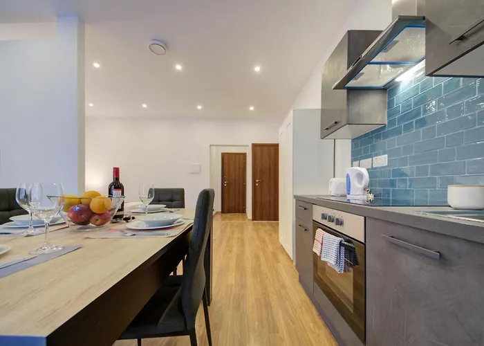 Apartament Centre By Shortletsmalta