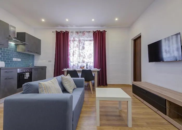 Centre By Shortletsmalta * Sliema